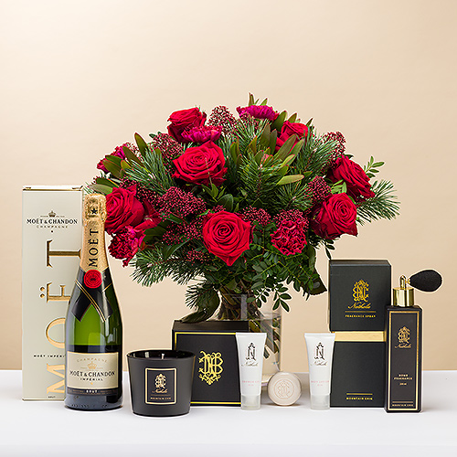 Frohe Weihnachten Blumenstrauß und Moët & Chandon & Le Parfum de Nathalie