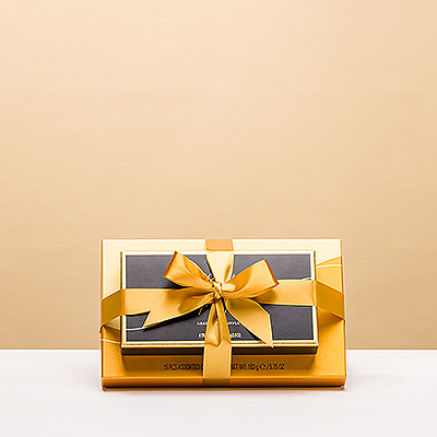 Para un regalo que guste a todo el mundo, ¡elija un ganador probado! Estas elegantes torres de regalo Godiva contienen nuestros surtidos de chocolate más populares y trufas de ensueño para una sensación de chocolate que no te puedes perder.