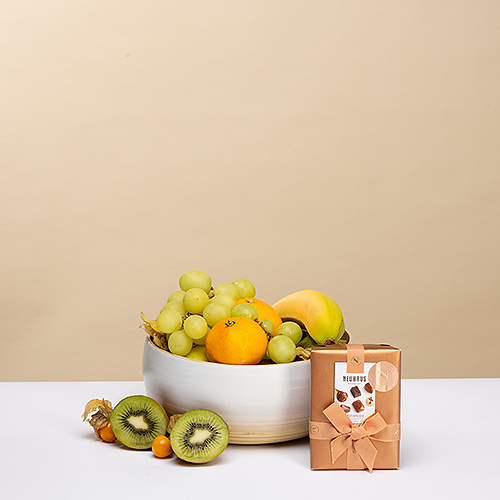 Fruits & chocolat Neuhaus avec bol en bambou